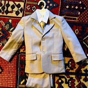 Boys 5 piece tuxedo